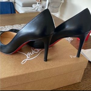 Christian Louboutin's Pigalle black shiny nappa leather 85mm pumps